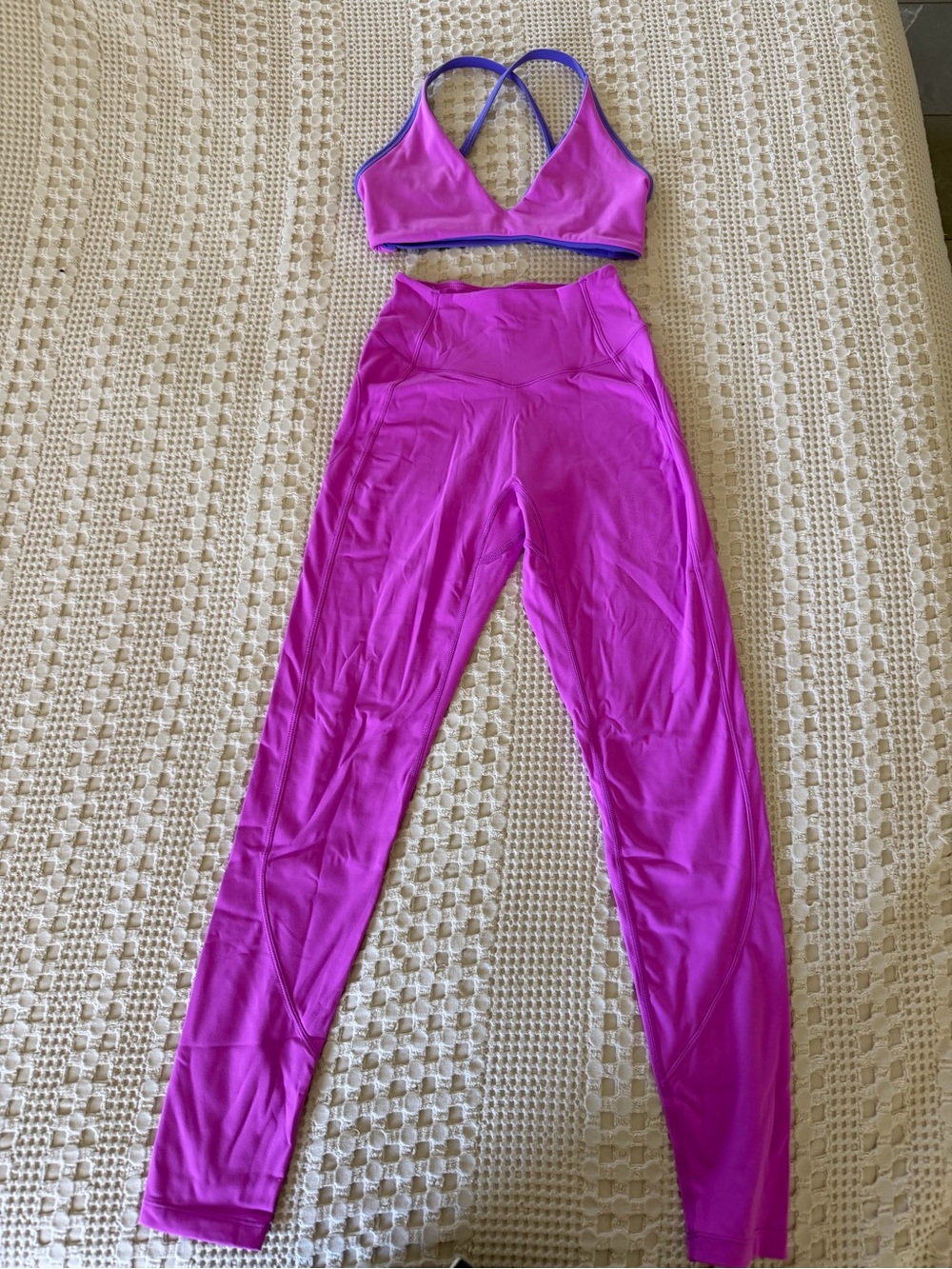 BUFFBUNNY NUBRE Vibrant Magenta Workout Set - Sports Bra & High-Waist Leggings